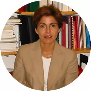 Gülru Necipoğlu