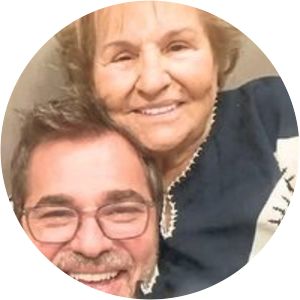 Gulşen Duzyatan photograph