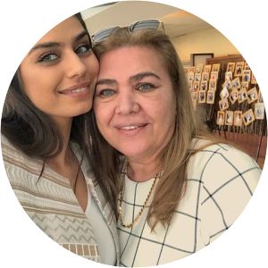 Gulter Gulşe photograph