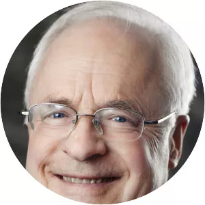 Gunnar Eliasson - Economist