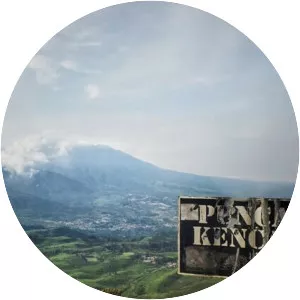 Gunung Kencana