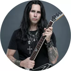 Gus G