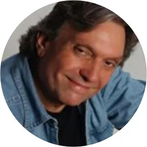 Guy Vasilovich - American writer