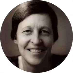 Gwyneth Van Anden Walker