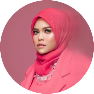 Gya Anandini - Indonesian singer