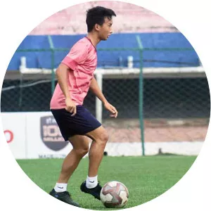 Gyamar Nikum - Football player