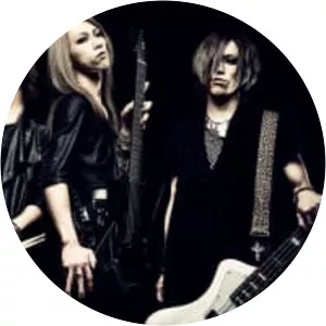 Gyze