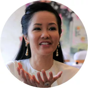 Hồng Nhung