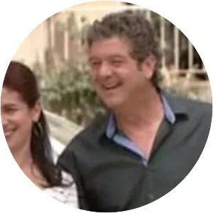 Ha-Chaim Ze Lo Hacol