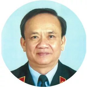 Hà Mạnh Trí - Politician