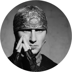 Haj i Ji - Musical artist