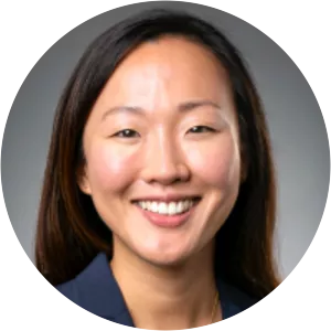 Hajin Jun - Historian