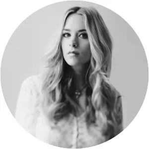 Haley Johnsen - Musical artist