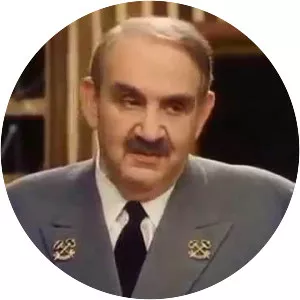 Hallo – Hotel Sacher … Portier!