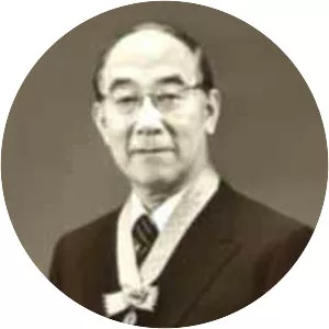 Hamao Umezawa