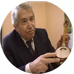 hamit çine salih urhan - Musical artist