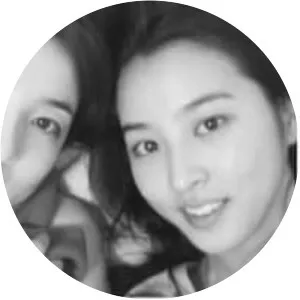 Han Moo-yeong - Kim Kang-woo's wife