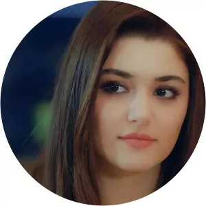 Hande Erçel - Turkish actress