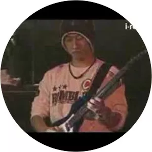 Handsome JET Musician