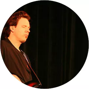 Hank Van Sickle - Bassist