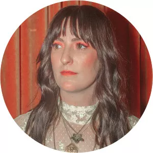 Hannah Crofts Musician - Singer-songwriter