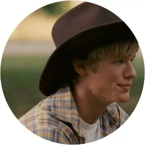 Hannah Montana: The Movie - 2009 ‧ Comedy-drama/Comedy music ‧ 1h 42m