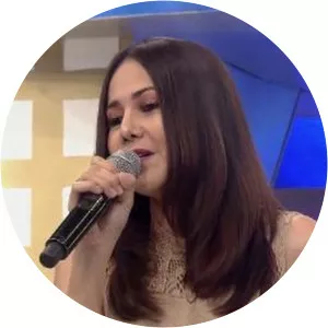 Hannah Villame - Singer