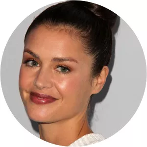 Hannah Ware - Actress