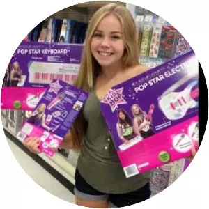 Hanna Yorke - Singer