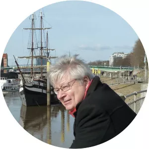 Hans-Henning Schröder - German author