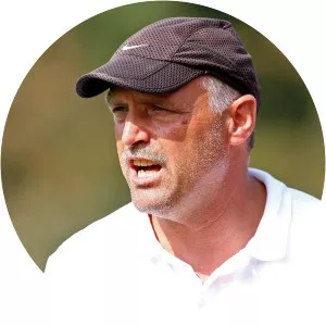 Hans-Jürgen Kinne - Football player