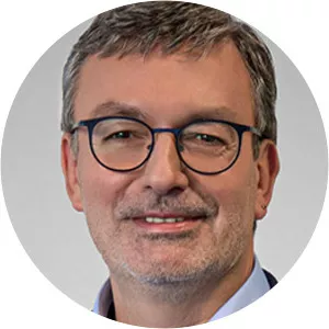 Hans-Peter Behrens - Politician