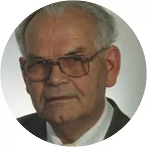 Hans-Peter Blume - Author