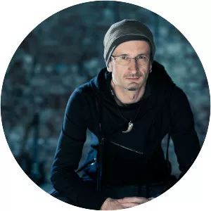 Hans Platz - Guitarist