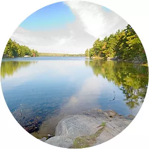 Hardy Lake - Lake in Canada