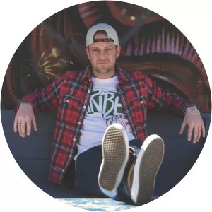 Harn Solo - Musical artist