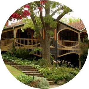 Harold DesbroweAnnear