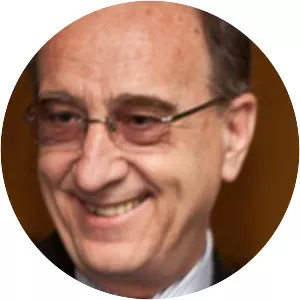 Harry Minas photograph