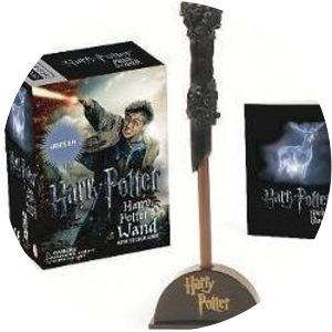 Harry Potter Wizard's Wand with Sticker Book: Lights Up!