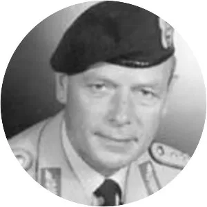 Hartmut Bagger - German military personnel