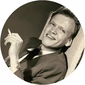 Harvey Probber - Furniture designer