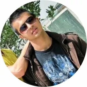 Hasan Etemadi photograph