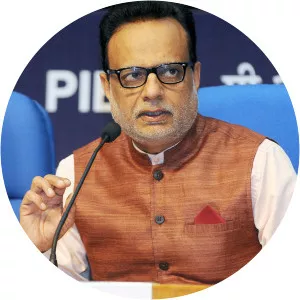 Hasmukh Adhia