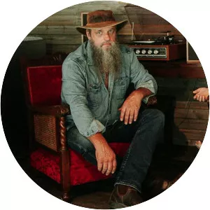 Hat Fitz & Cara - Musical group