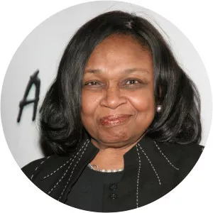 Hattie Winston - American television actress