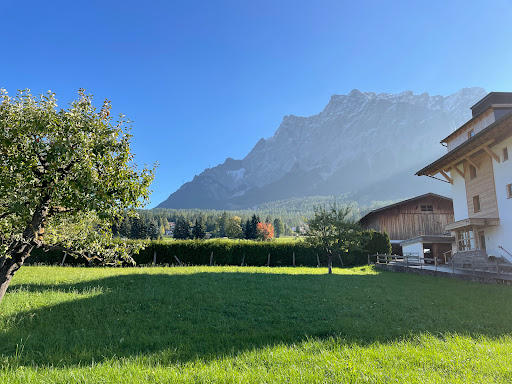 Haus Alpenstern - Indoor lodging in Ehrwald, Austria