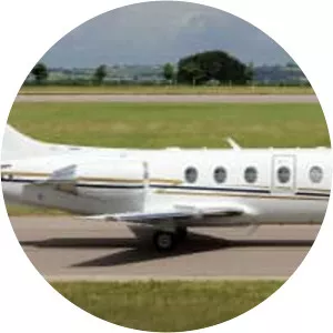 Hawker 400