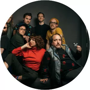 Heart Bones - Musical group