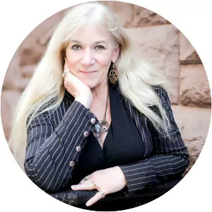 Heather Graham Pozzessere - American writer