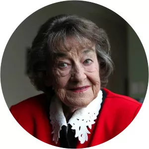 Heather McKean - Singer ‧ Joy McKean's sister